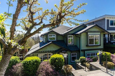 /international/ca/1075-adderley-street-north-vancouver-british-columbia-310120592258/