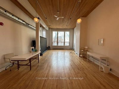 /international/ca/41-king-william-street-204-hamilton-on-hamilton-prince-edward-island-310120470696/