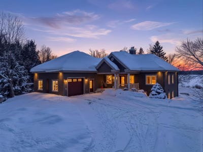 /international/ca/7325-ch-blanchette-sherbrooke-quebec-310105893602/