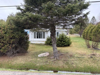 /international/ca/491-route-105-bois-franc-quebec-310107912323/