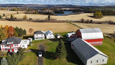 /international/ca/780z-route-132-o-amqui-quebec-310119312019/