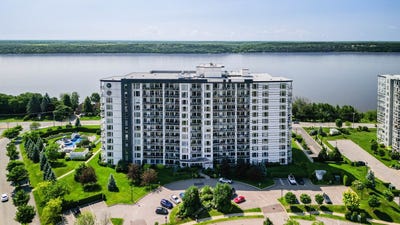 /international/ca/4901-rue-lionel-groulx-saint-augustin-de-desmaures-quebec-310109234381/