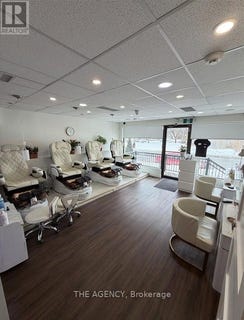 /international/ca/239-brant-avenue-brantford-ontario-310105433760/
