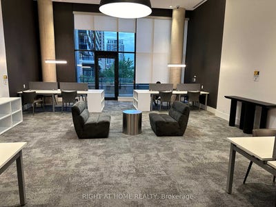 /international/ca/828-38-water-walk-drive-markham-ontario-310100905226/