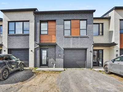 /international/ca/377-rue-du-merlot-sainte-marthe-sur-le-lac-quebec-310104277960/