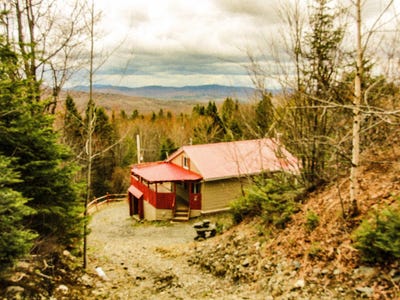 /international/ca/22-ch-de-la-colline-notre-dame-des-bois-quebec-310107943278/