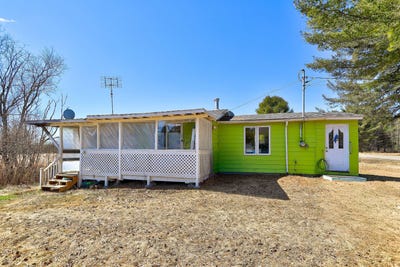 /international/ca/50-rue-claveau-sainte-melanie-quebec-310108001094/