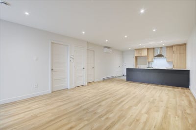 /international/ca/2b-rue-de-lery-pointe-des-cascades-quebec-310102110338/