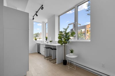 /international/ca/5420-av-papineau-montreal-le-plateau-mont-royal-quebec-310099315480/?lang=zh-cn