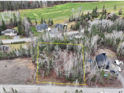 /international/ca/180-rue-des-glaces-rimouski-qc-g5n5b3-ca-rimouski-quebec-310097211917/