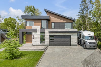 /international/ca/44-ch-de-la-corniere-lac-beauport-quebec-310100536405/