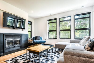 /international/ca/215-ch-des-quatre-sommets-2-mont-tremblant-quebec-310108923506/