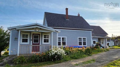 /international/ca/860-highway-3-middle-east-pubnico-nova-scotia-310109939430/