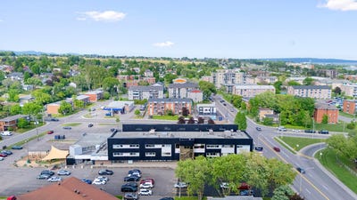 /international/ca/905-rue-de-nemours-charlesbourg-quebec-310108938539/