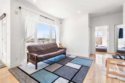 /international/ca/2137-av-doxford-cote-des-neiges-notre-dame-de-grace-qc-h4a2x7-ca-cote-des-neiges-notre-dame-de-grace-quebec-310099683134/?lang=zh-cn