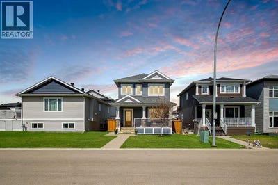 /international/ca/220-warren-way-fort-mcmurray-alberta-310108318305/