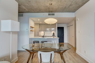 /international/ca/2175-rue-st-patrick-502-montreal-le-sud-ouest-quebec-310101416946/?lang=en