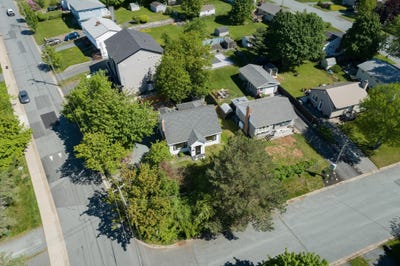 /international/ca/3-scotsburn-avenue-dartmouth-nova-scotia-310108939330/