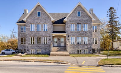 /international/ca/22-rg-point-du-jour-n-l-assomption-quebec-310103583536/
