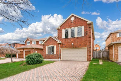 /international/ca/3-lancashire-road-markham-ontario-310107493401/