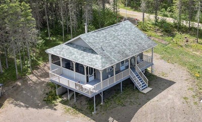 /international/ca/16-lac-prime-lac-huron-quebec-310105892735/