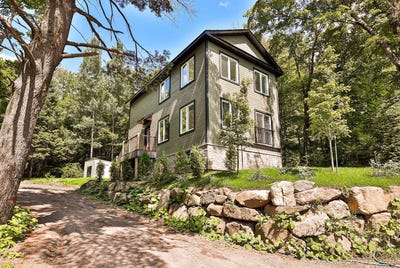 /international/ca/11-rue-racine-gore-quebec-310107358437/