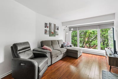 /international/ca/3001-rue-des-emeraudes-saint-hubert-quebec-310108053188/