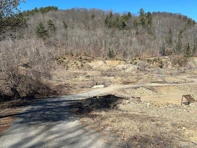 /international/ca/309-route-309-val-des-bois-quebec-310104084489/