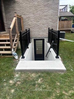 /international/ca/10-mcconachie-bsmt-crescent-caledon-ontario-310101159784/