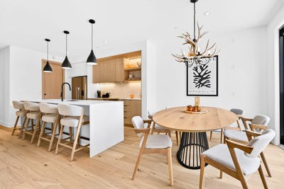 /international/ca/165-allee-du-solstice-301-mont-tremblant-quebec-310106796783/
