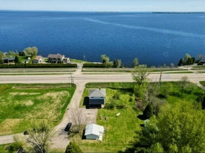 /international/ca/1463-boul-de-l-anse-roberval-quebec-310104300457/