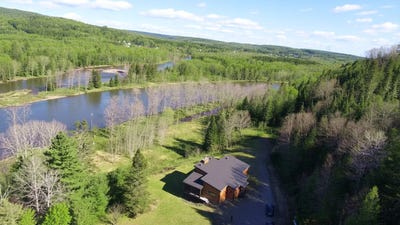 /international/ca/126-route-du-nord-ouest-cascapedia-saint-jules-quebec-310108111304/