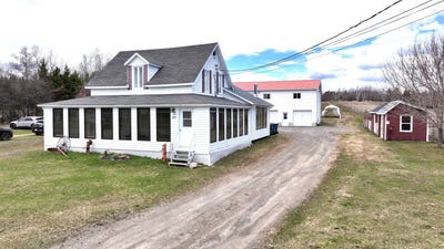 /international/ca/89z-7e-avenue-e-paspebiac-quebec-310108270912/