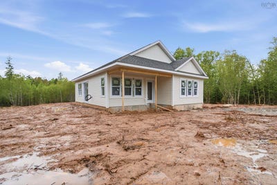 /international/ca/83-maverick-lane-devon-nova-scotia-310107358075/
