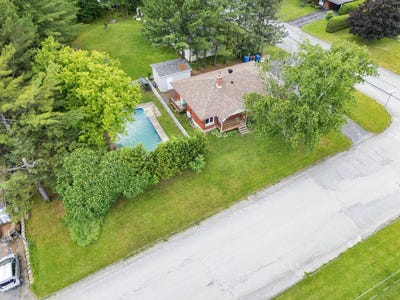/international/ca/113-rue-garneau-east-angus-qc-j0b1r0-ca-east-angus-quebec-310100785111/