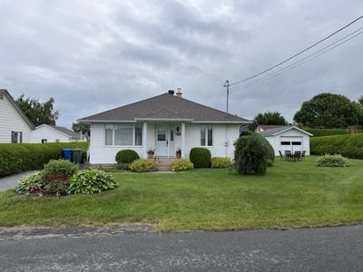 /international/ca/1837-rue-morissette-mont-joli-qc-g5h2p8-ca-mont-joli-quebec-310100791032/
