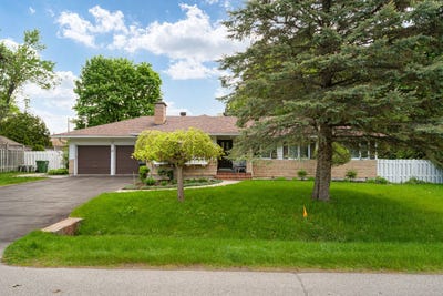/international/ca/57-york-road-beaconsfield-quebec-310108562246/