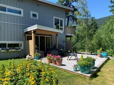 /international/ca/1087-madeley-place-whistler-british-columbia-310098579295/