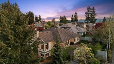 /international/ca/3363-majestic-dr-courtenay-british-columbia-310107702737/