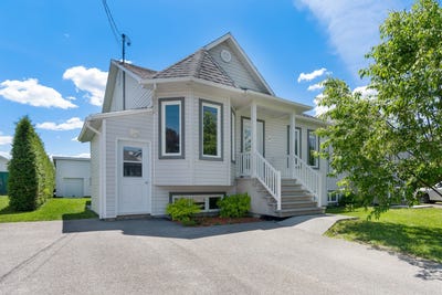 /international/ca/1161-rue-boisvert-brompton-rock-forest-saint-elie-deauville-quebec-310108777196/