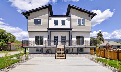 /international/ca/3109-15th-avenue-vernon-british-columbia-310108599002/