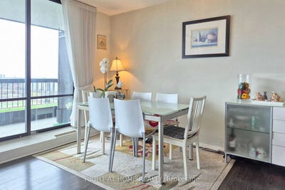 /international/ca/2605-135-antibes-drive-toronto-ontario-310107469534/