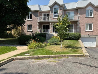 /international/ca/255-place-du-manoir-mont-saint-hilaire-qc-j3h5c7-ca-mont-saint-hilaire-quebec-310101495643/