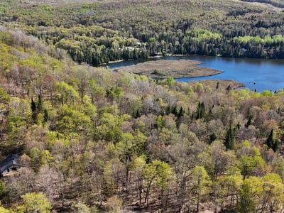 /international/ca/ch-des-marronniers-saint-adolphe-d-howard-quebec-310106407232/