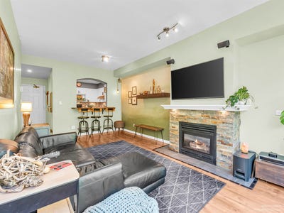 /international/ca/3600-windcrest-drive-514-north-vancouver-british-columbia-310101160540/?lang=de