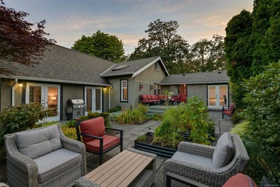 /international/ca/1506-mcrae-ave-saanich-british-columbia-310101414832/?lang=pt