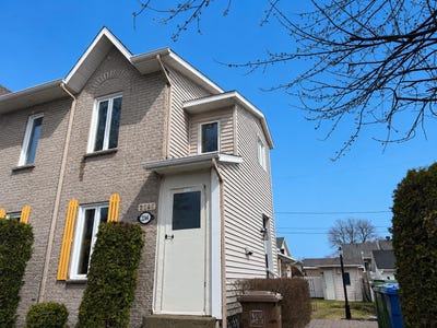 /international/ca/2246-rue-ste-sophie-jonquiere-quebec-310108183063/