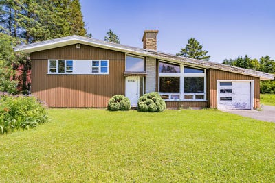 /international/ca/1054-5e-avenue-saint-gabriel-de-valcartier-qc-g0a4s0-ca-saint-gabriel-de-valcartier-quebec-310100935870/?lang=en