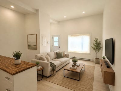 /international/ca/525-527-boul-ste-madeleine-trois-rivieres-quebec-310107973459/
