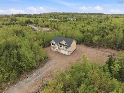 /international/ca/44-maverick-lane-lot-107-devon-nova-scotia-310108922741/